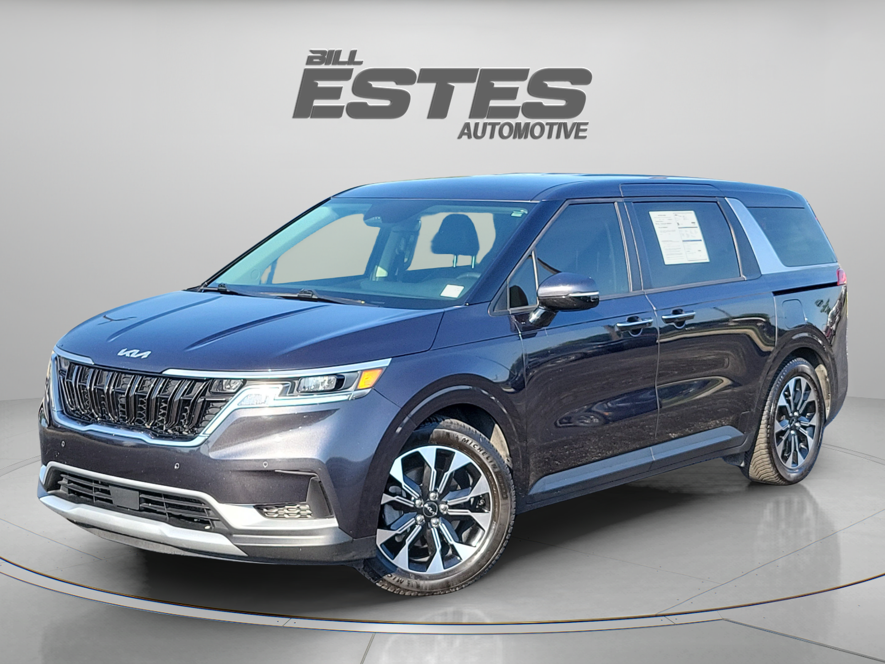 Used 2023 Kia Carnival EX FWD 360° Tour