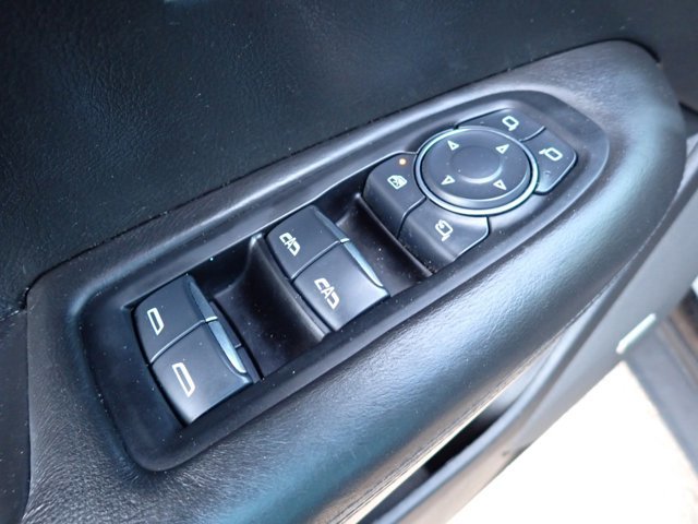 Used 2017 Cadillac XT5 Platinum w/ Driver Assist Package AWD/4WD image 18