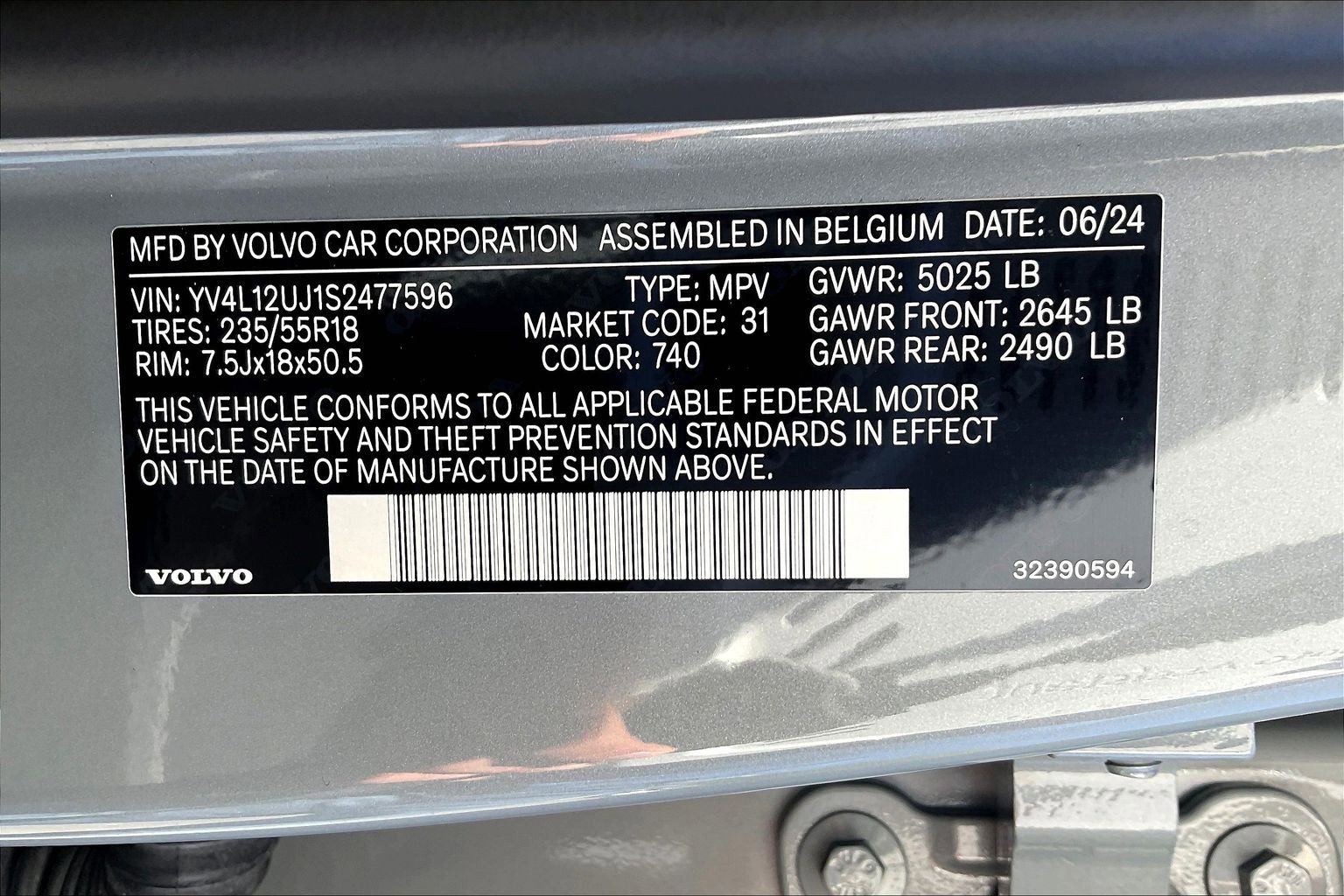Used 2025 Volvo XC40 B5 Core AWD/4WD image 33