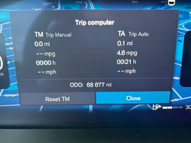 Certified 2025 Volvo XC60 B5 Plus w/ Climate Package AWD/4WD image 23