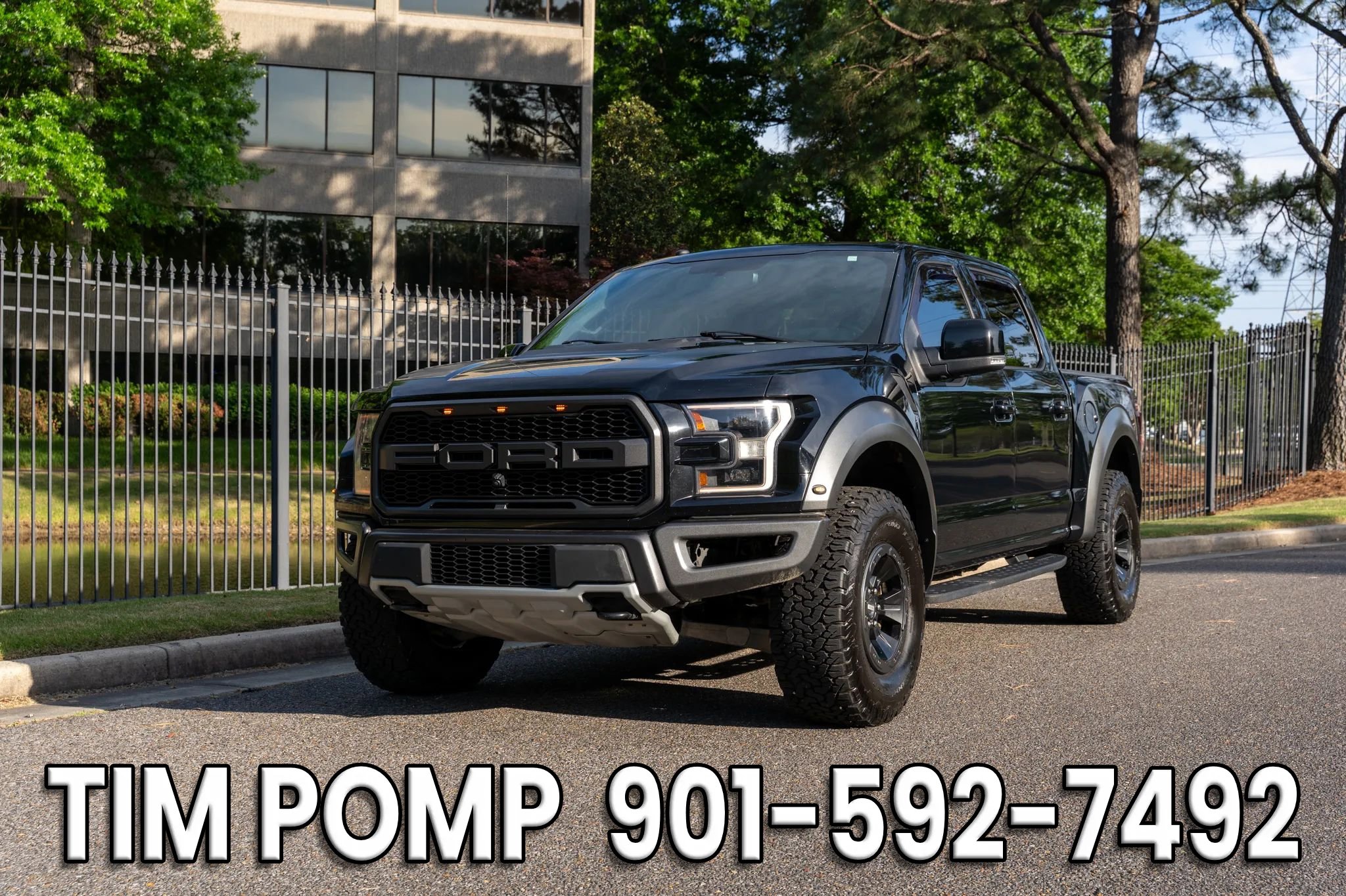 Used 2018 Ford F150 Raptor w/ Equipment Group 802A Luxury image 2