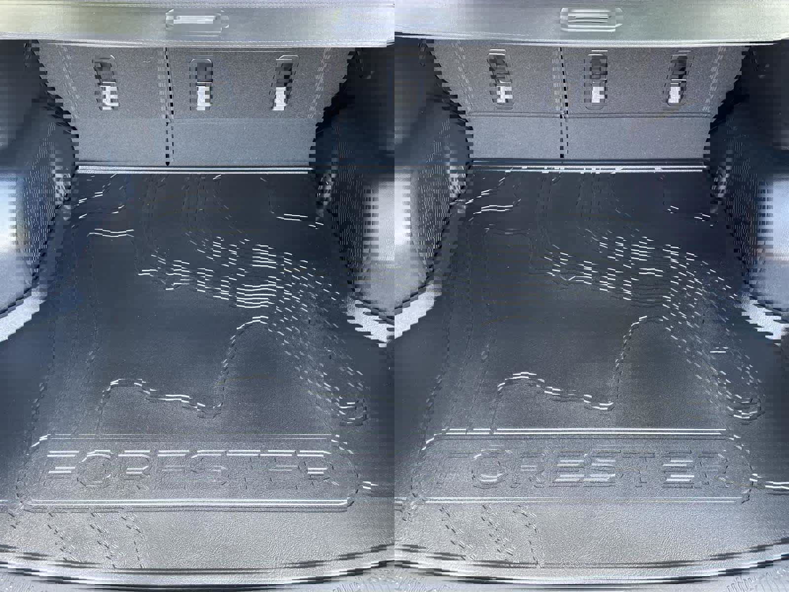 Certified 2025 Subaru Forester Premium w/ Convenience Package #2 image 16