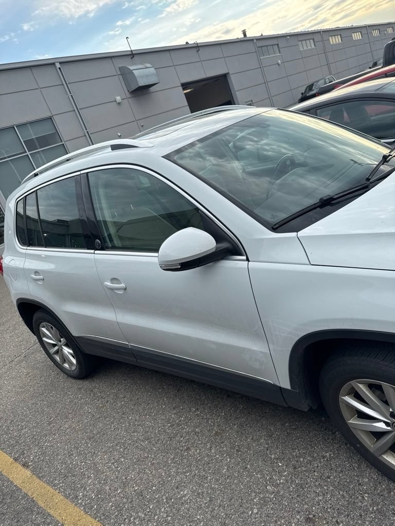 Used 2017 Volkswagen Tiguan Wolfsburg Edition AWD/4WD image 6