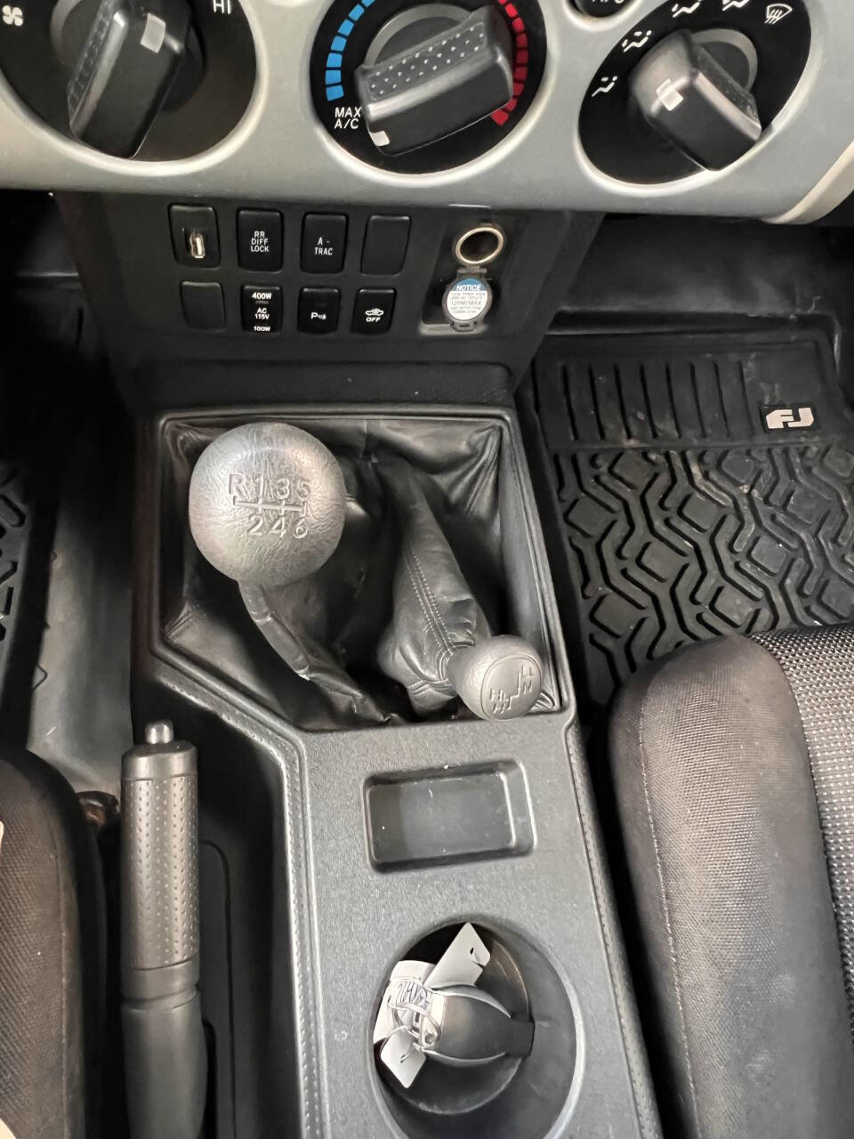 Used 2007 Toyota FJ Cruiser 4WD image 15
