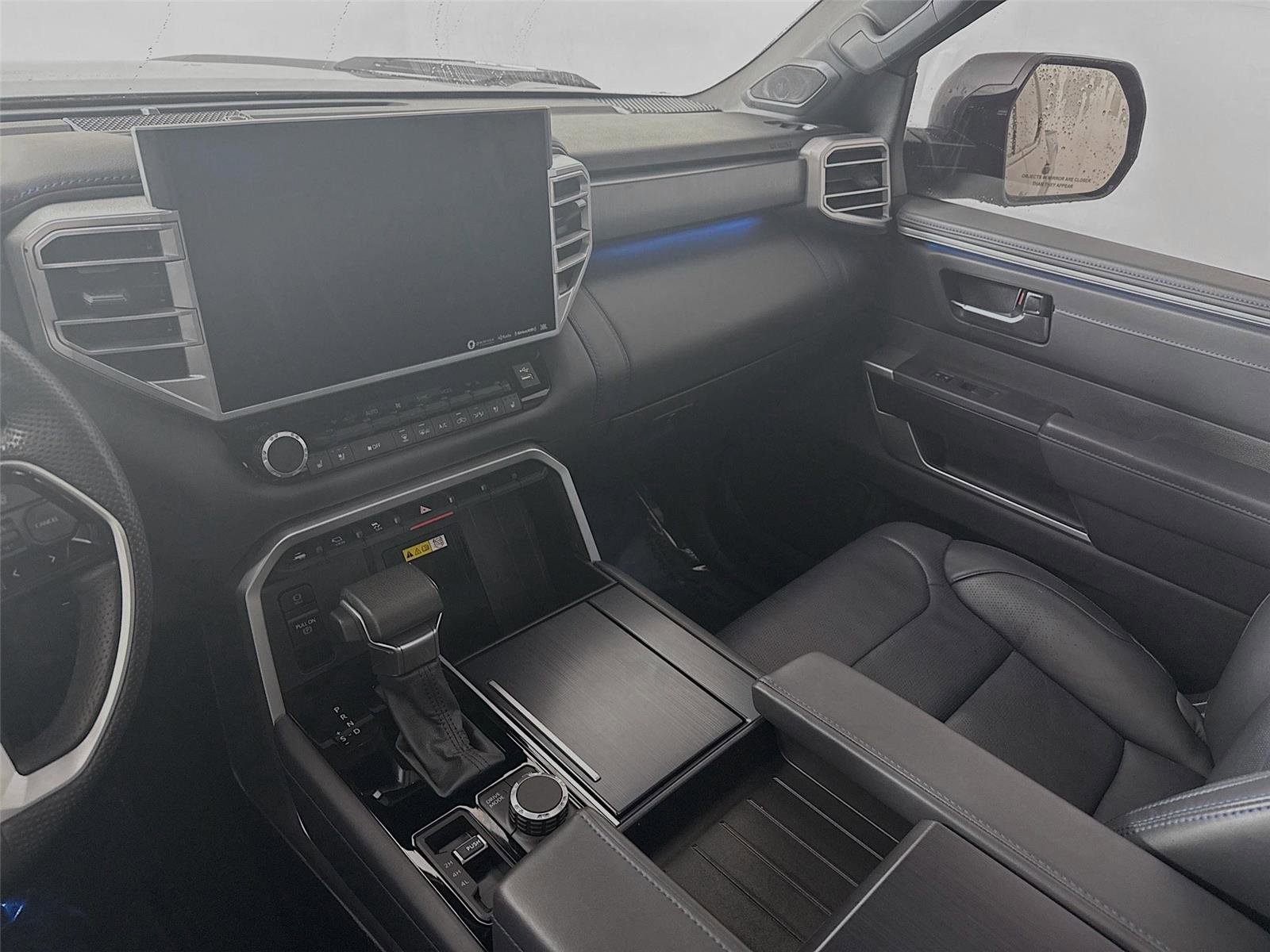 Used 2024 Toyota Tundra Platinum AWD/4WD image 37