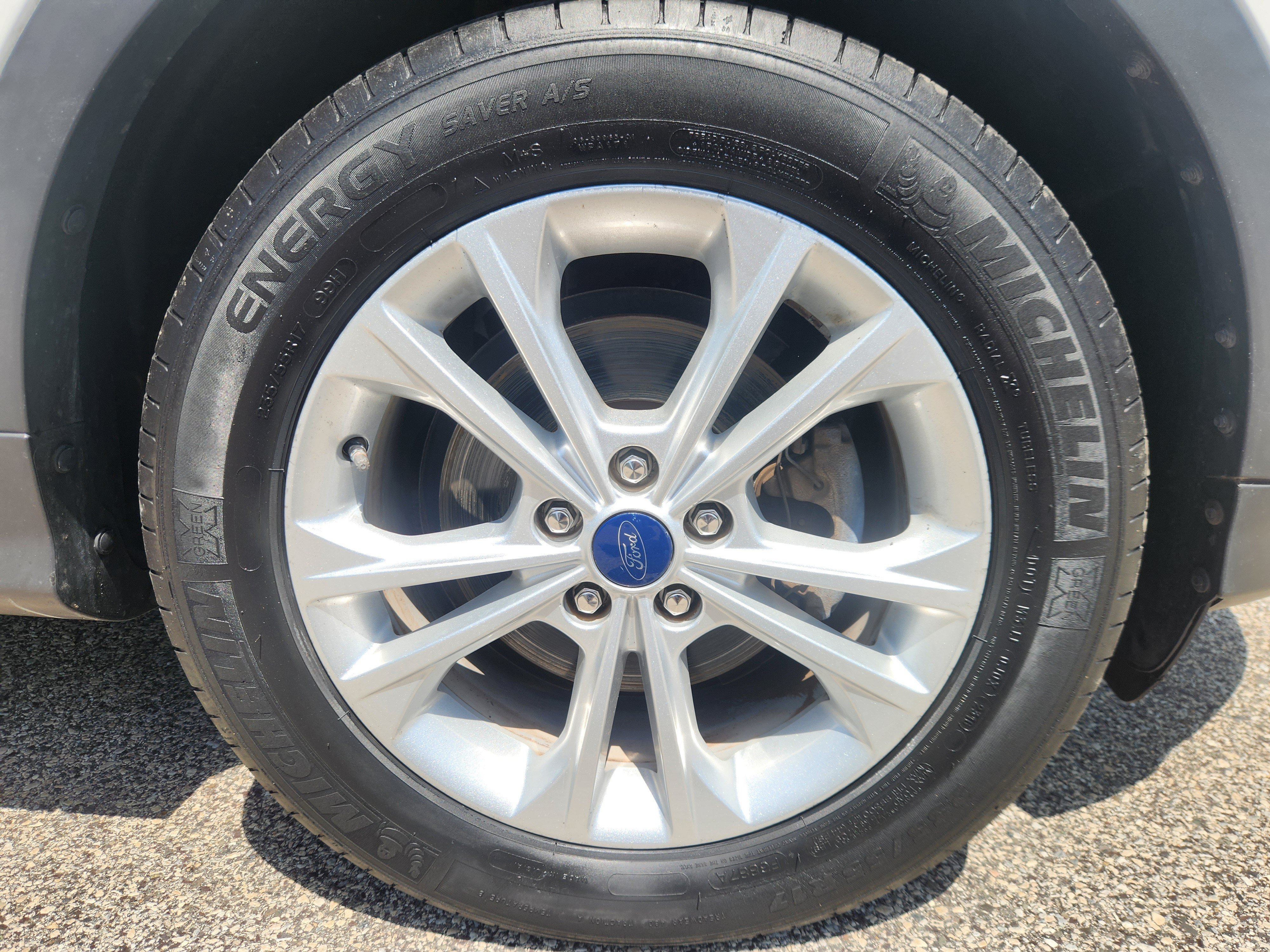Used 2017 Ford Escape SE FWD image 19