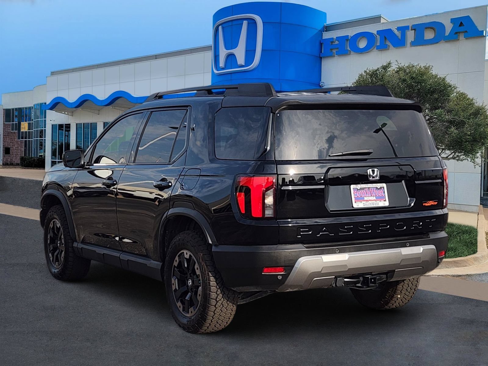 Used 2026 Honda Passport TrailSport Elite image 4