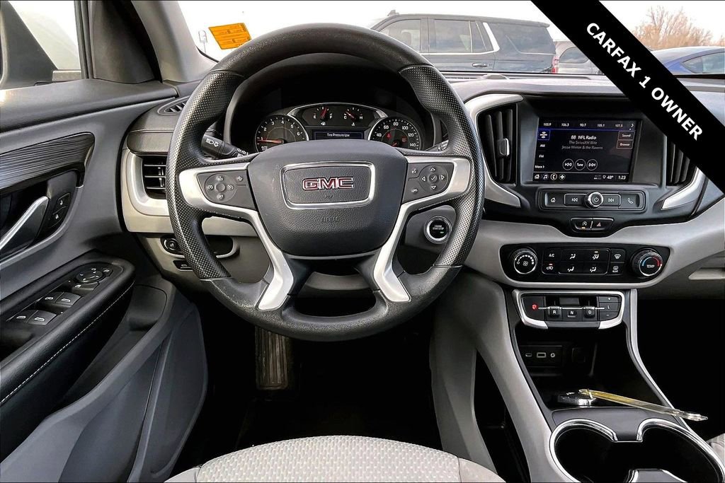 Used 2024 GMC Terrain SLE image 8