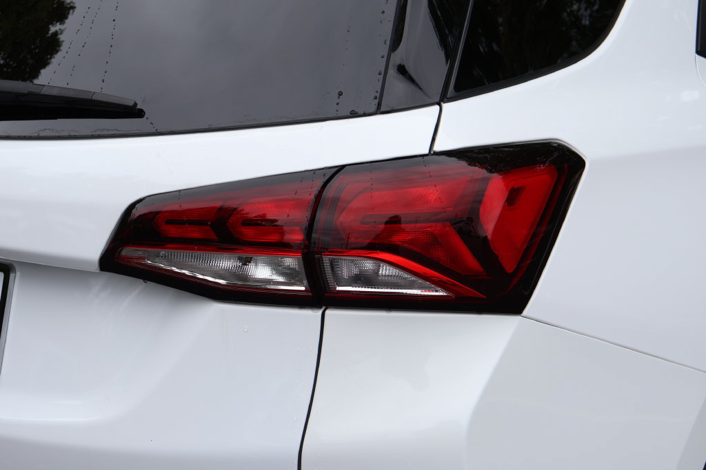 Certified 2024 Chevrolet Equinox LS w/ LS Convenience Package FWD image 9