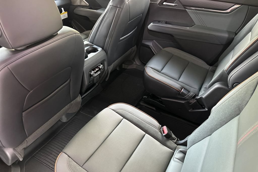 New 2027 GMC Acadia AT4 w/ AT4 Reserve Package AWD/4WD image 14