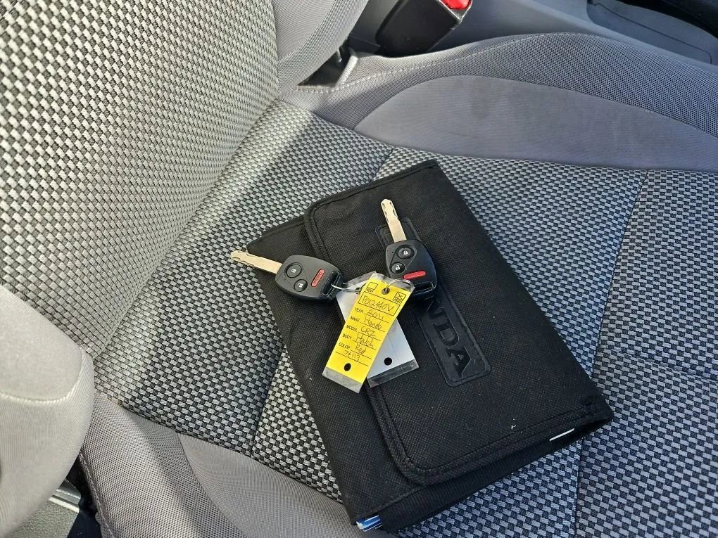 Used 2011 Honda CR-Z EX image 16