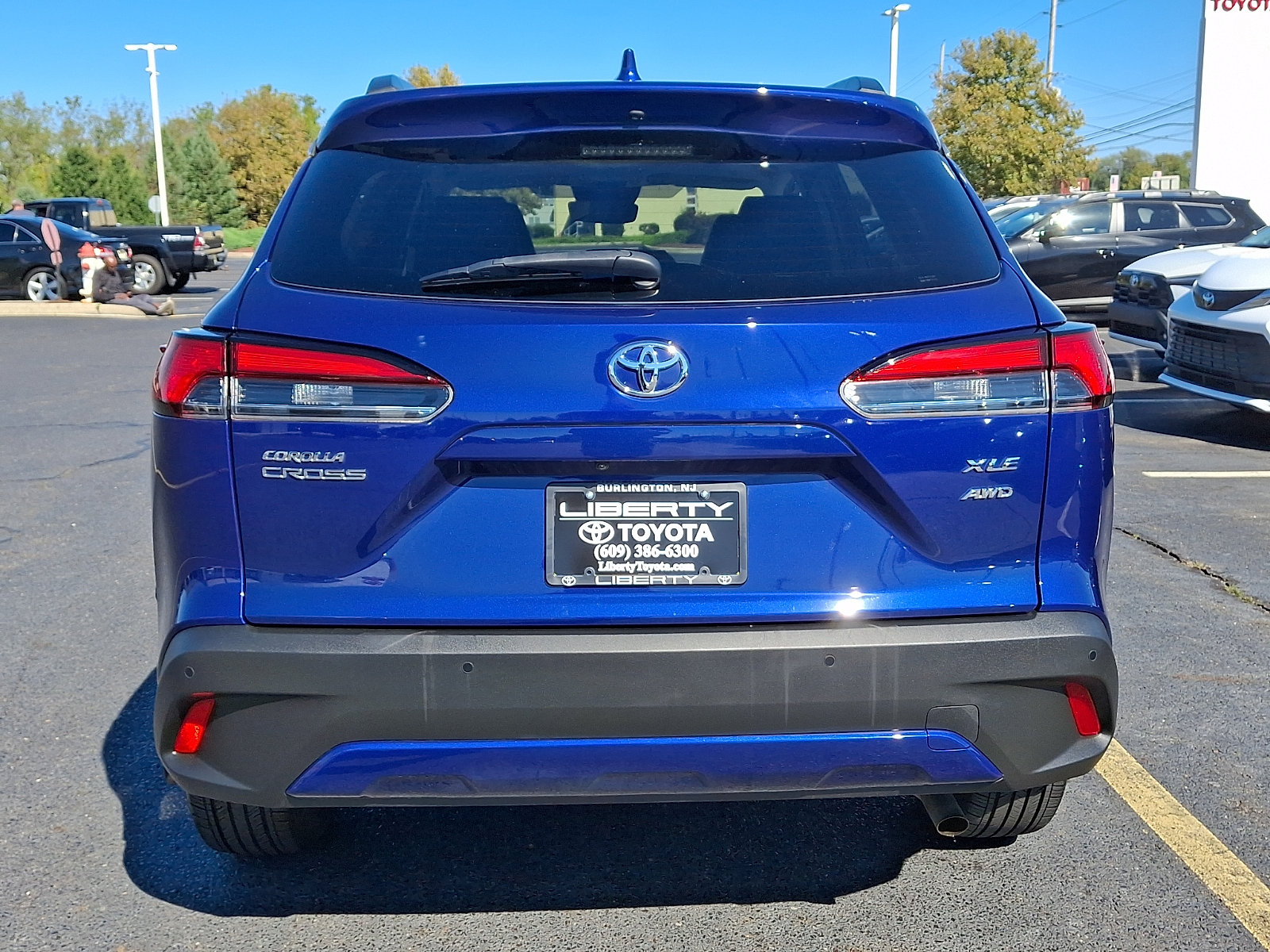 Used 2024 Toyota Corolla Cross XLE w/ Convenience Package AWD/4WD image 5