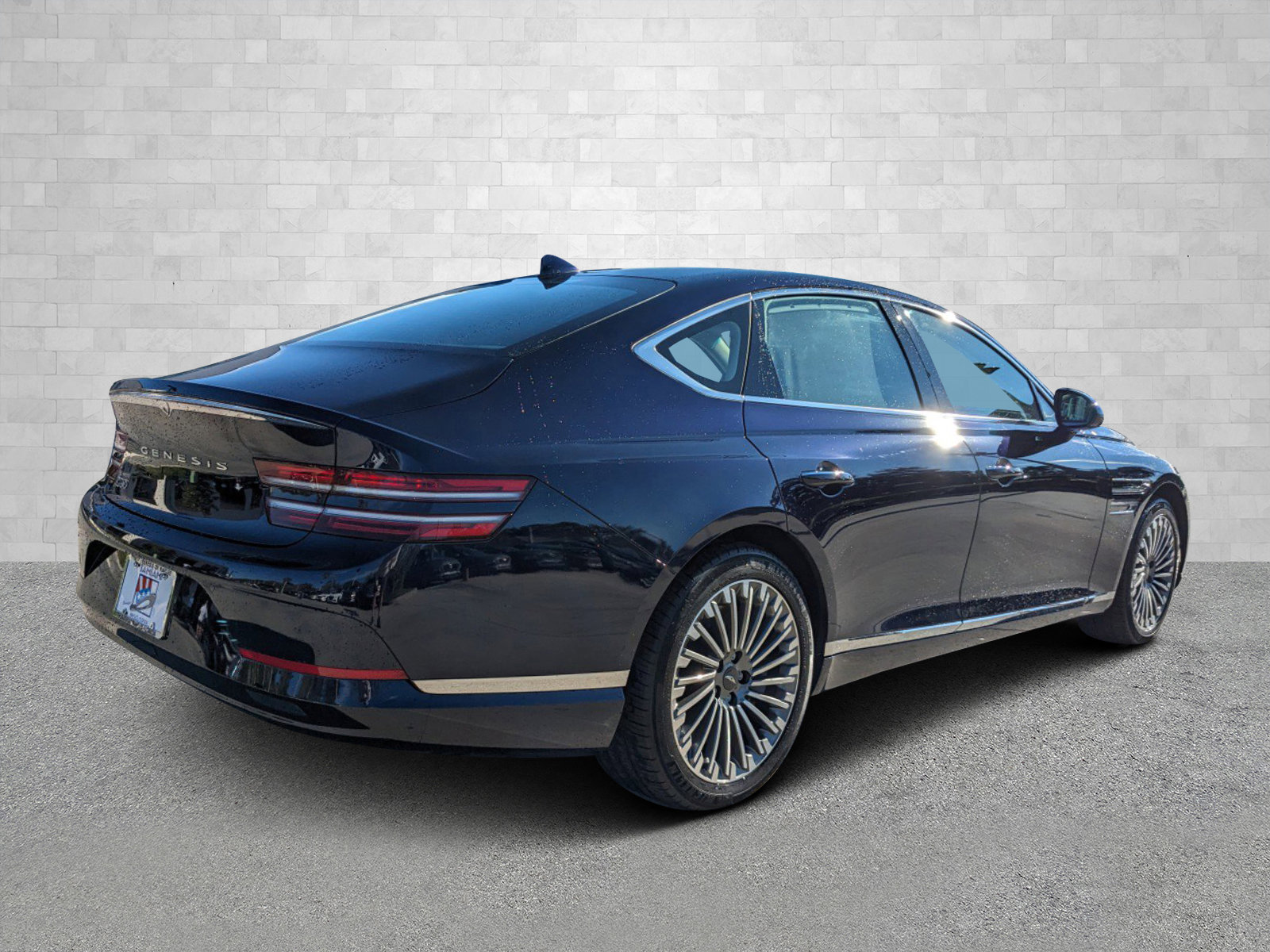 Used 2023 Genesis G80 image 2
