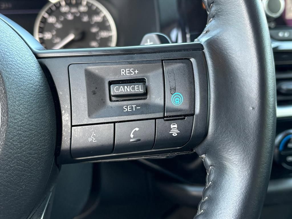 Certified 2024 Nissan Pathfinder SV image 14