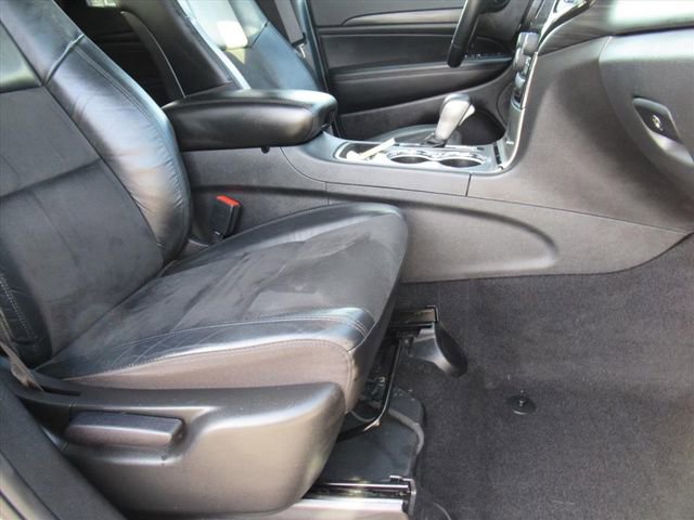 Used 2021 Jeep Grand Cherokee Laredo X image 9