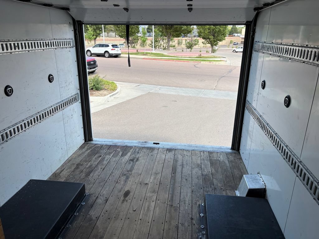Used 2023 Ford E-450 and Econoline 450 Super Duty w/ Driver's Safety Package RWD image 29