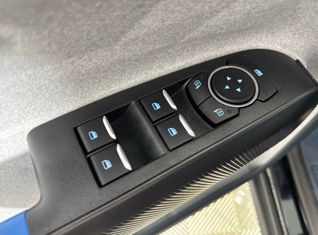 New 2025 Ford Maverick XLT image 23