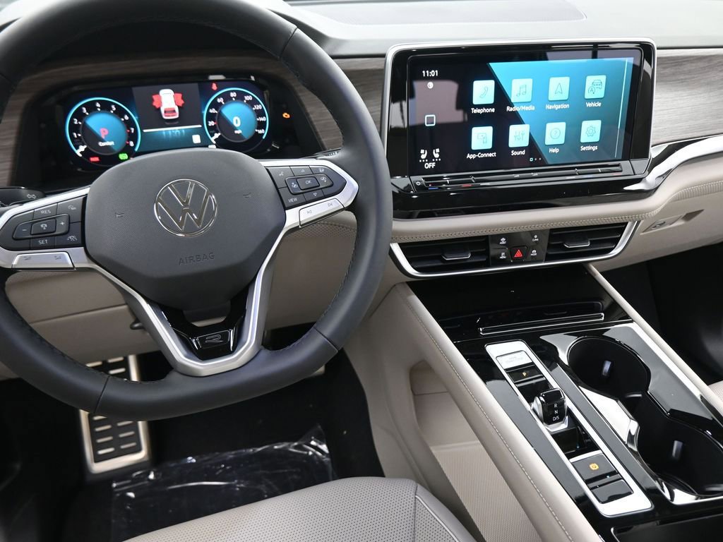New 2026 Volkswagen Atlas SEL Premium R-Line image 36