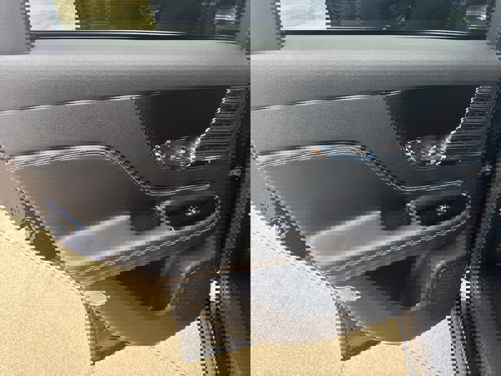 Used 2022 Lincoln Corsair AWD w/ Equipment Group 101A image 29