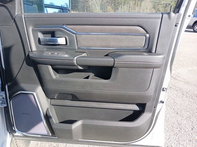New 2026 RAM 2500 Laramie AWD/4WD image 41
