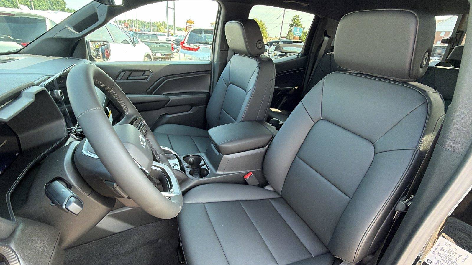 New 2026 Chevrolet Colorado Trail Boss AWD/4WD image 4