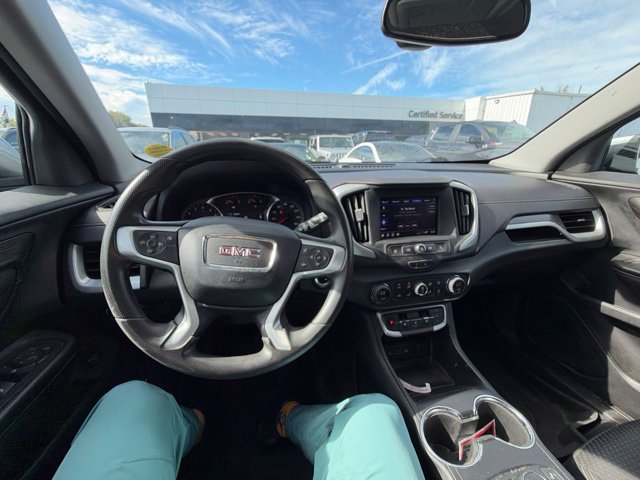 Used 2023 GMC Terrain SLE w/ Driver Convenience Package FWD image 20