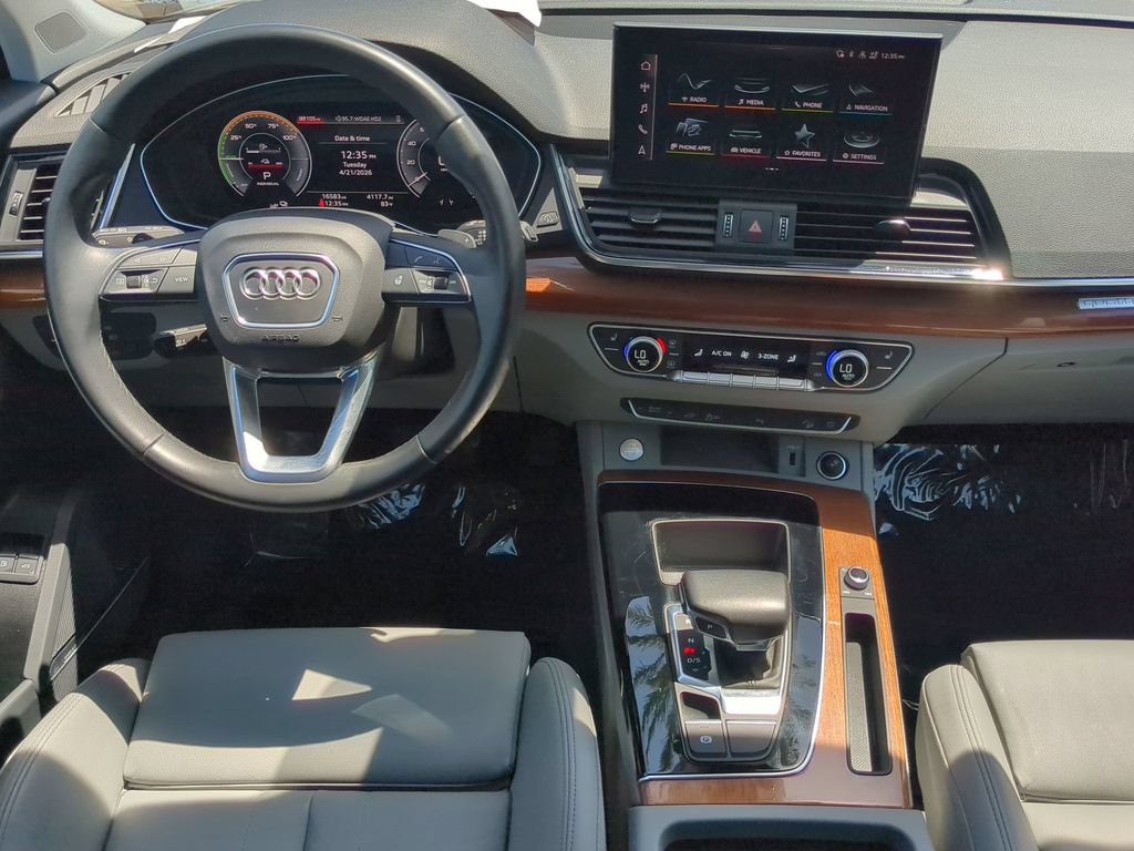 Used 2023 Audi Q5 e Premium Plus w/ Premium Plus Package AWD/4WD image 14
