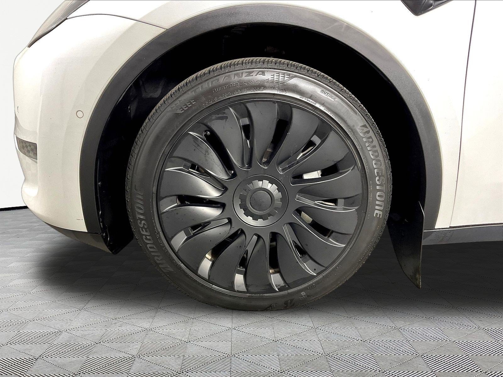 Used 2020 Tesla Model Y Long Range AWD/4WD image 31