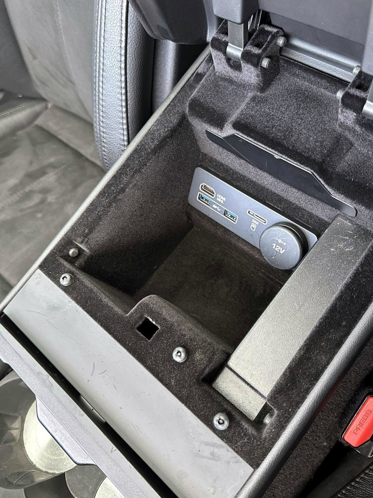 Used 2018 Jaguar F-TYPE 340HP image 29