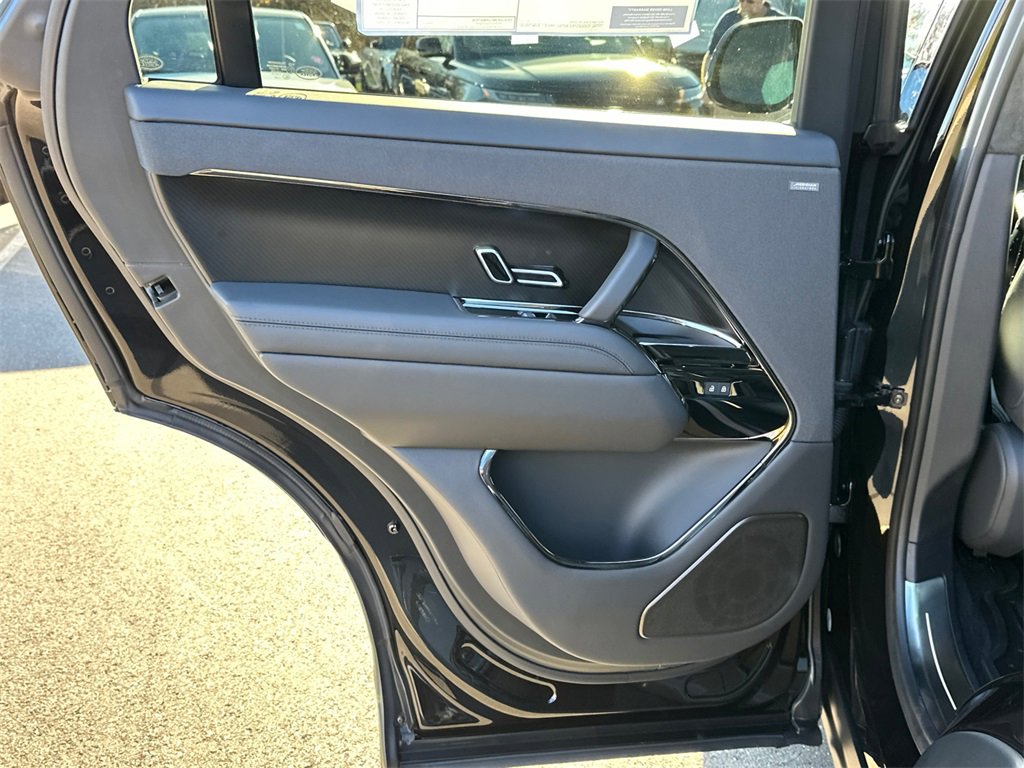 New 2024 Land Rover Range Rover Sport image 25