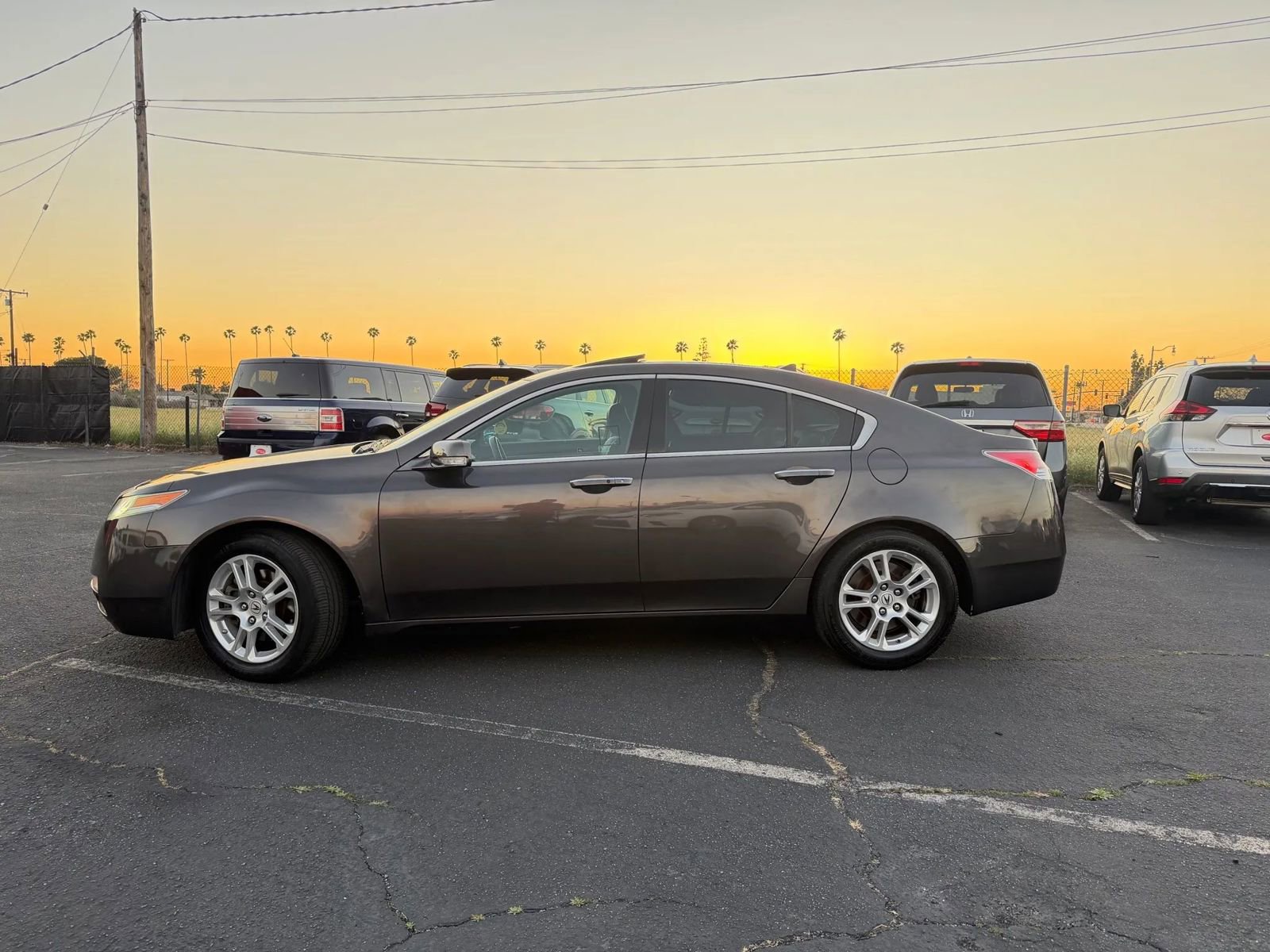 Used 2011 Acura TL w/ Technology Package image 3