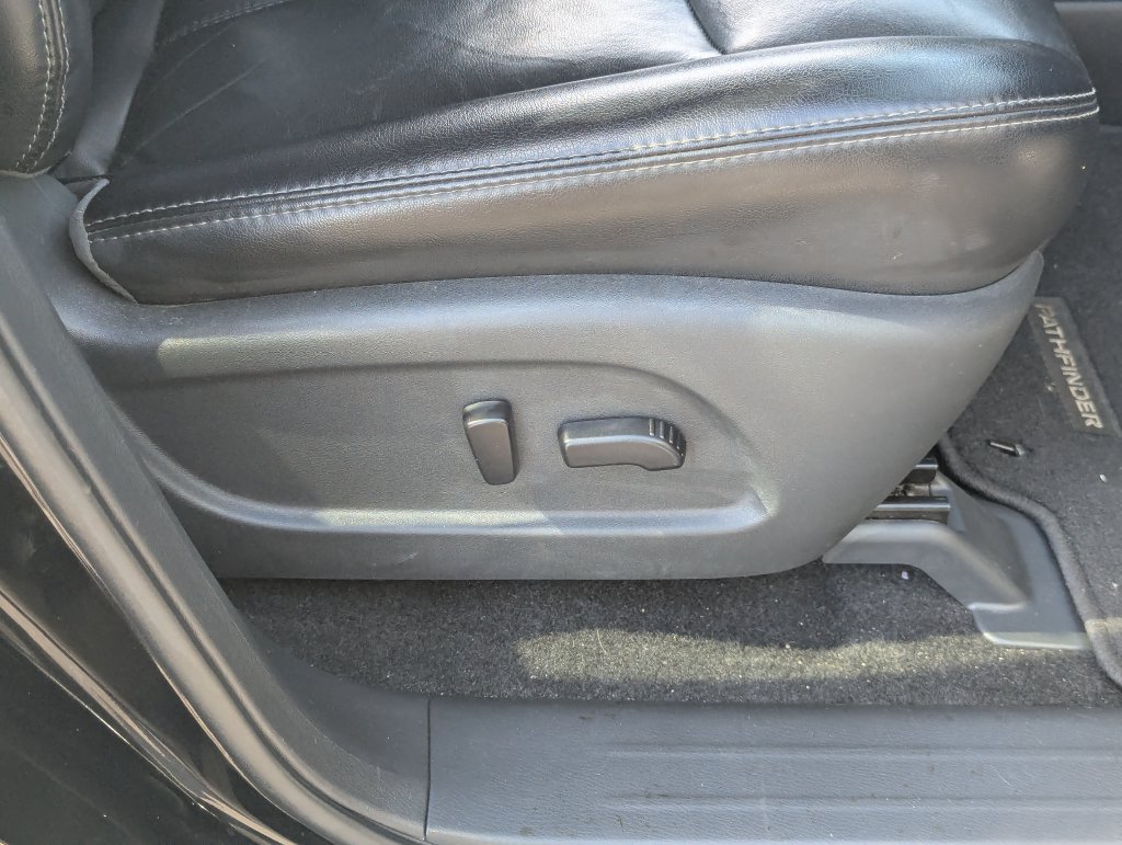 Used 2018 Nissan Pathfinder SL w/ Cargo Package FWD image 36