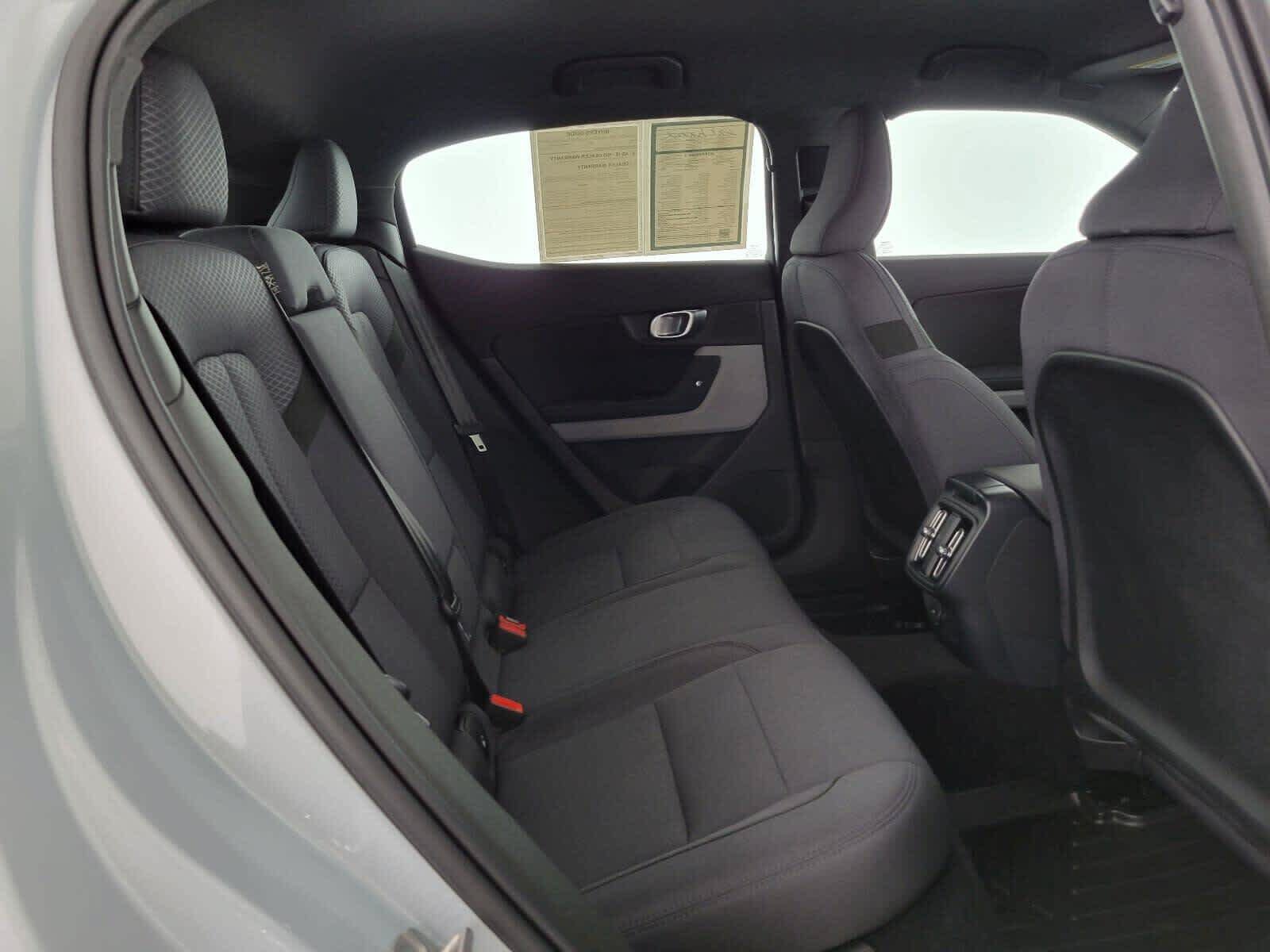 Used 2024 Polestar Polestar 2 RWD image 12