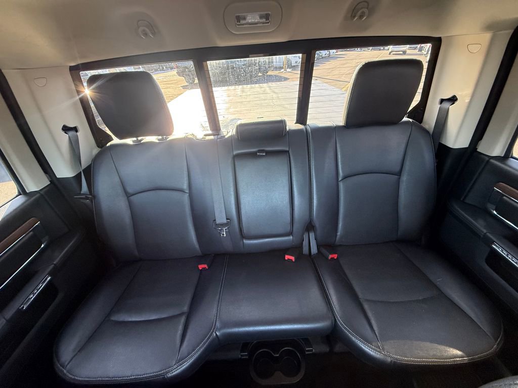 Used 2017 RAM 1500 Laramie w/ Convenience Group AWD/4WD image 16