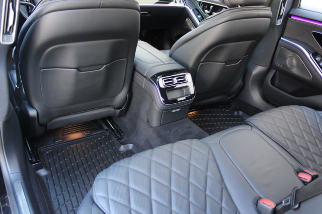 Used 2024 Mercedes-Benz S 580e 4MATIC Sedan image 11