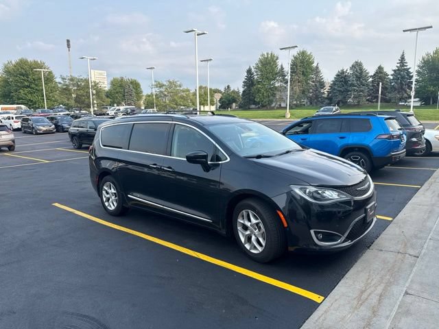 Certified 2017 Chrysler Pacifica Touring-L Plus w/ Advanced Safetytec Group