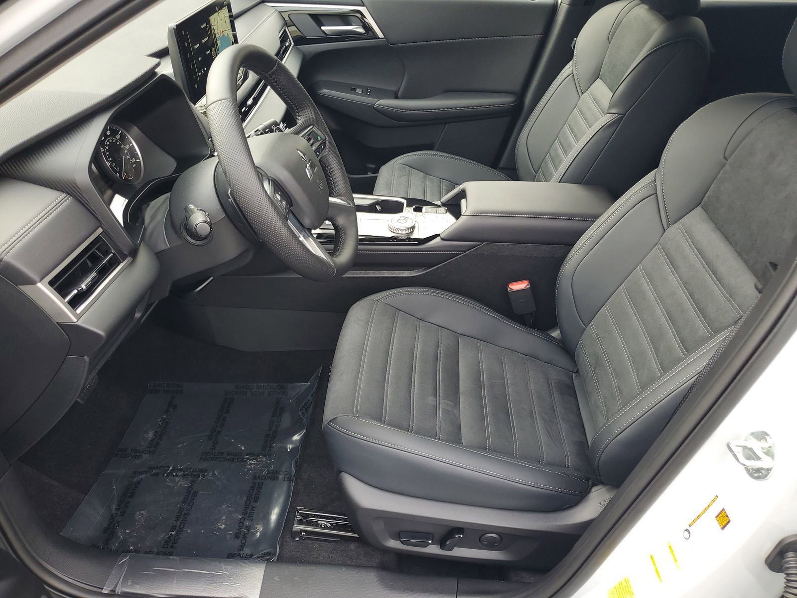 New 2026 Mitsubishi Outlander Trail Edition image 5