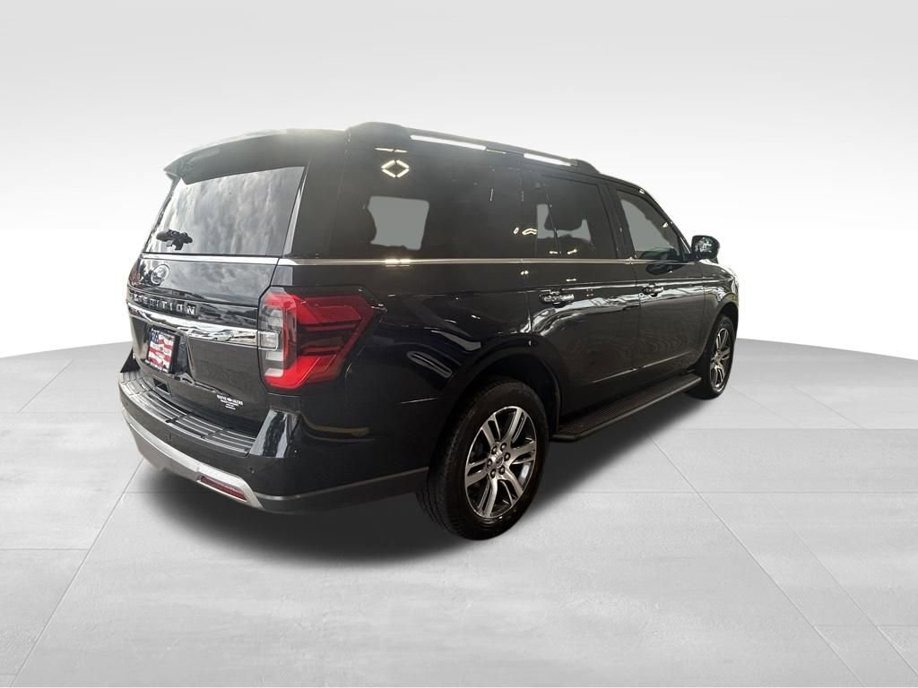 Used 2024 Ford Expedition Limited image 4