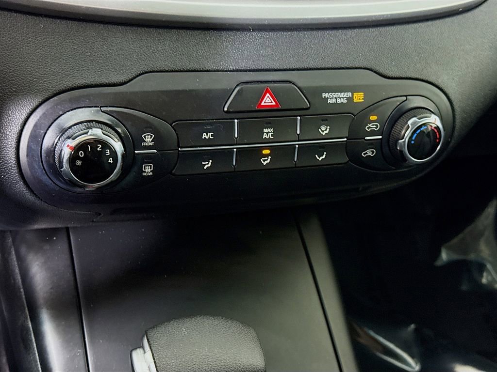 Used 2019 Kia Sorento L image 7