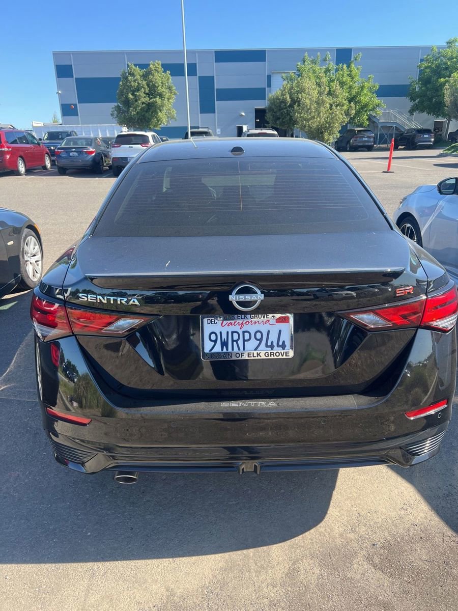 Used 2025 Nissan Sentra SR w/ Lighting Package FWD image 3
