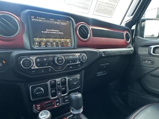 Used 2023 Jeep Wrangler Unlimited Rubicon w/ LED Lighting Group AWD/4WD image 12