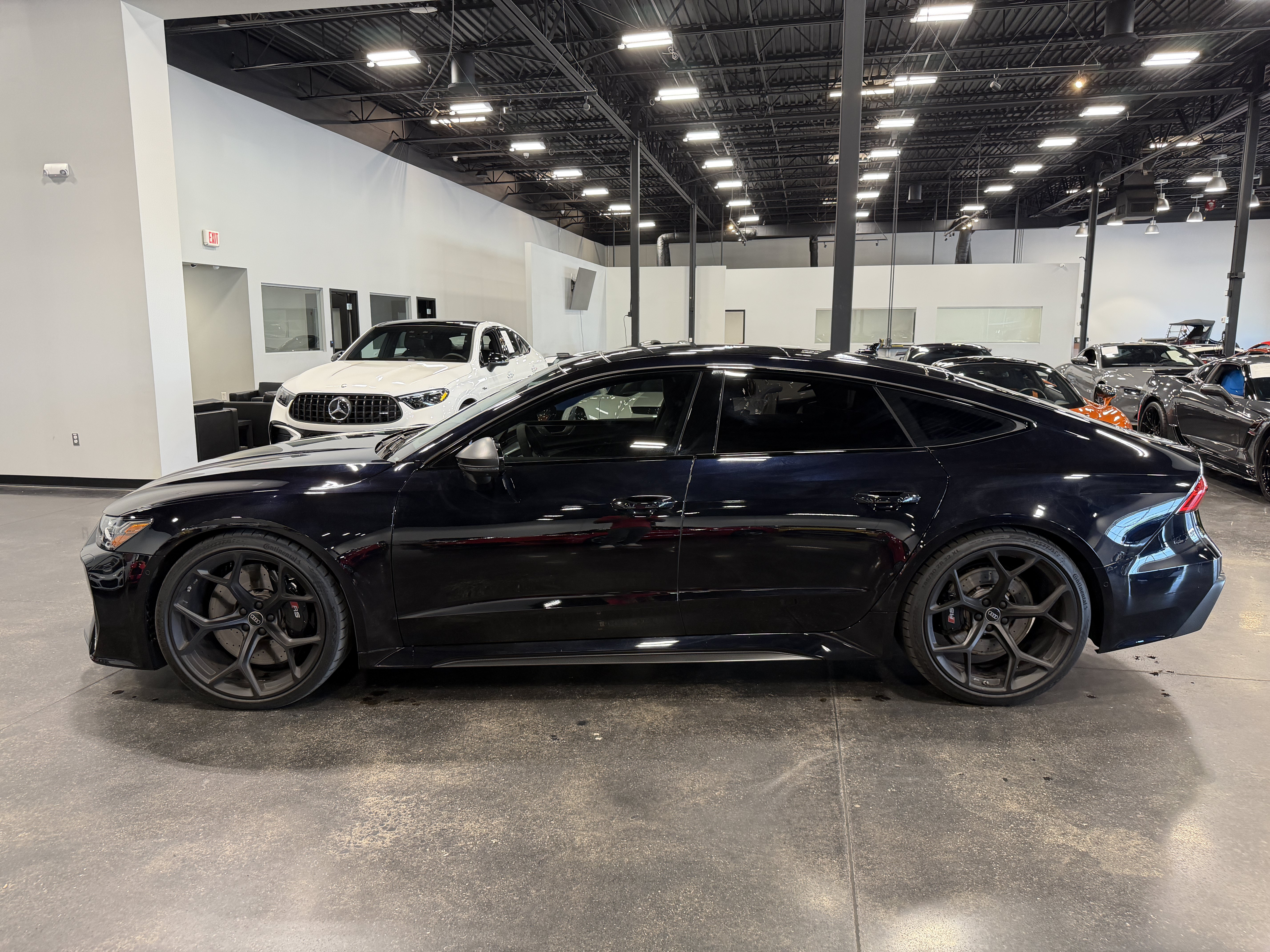Used 2025 Audi RS 7 Performance AWD/4WD image 4