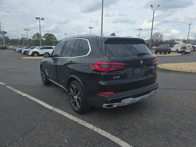 Used 2023 BMW X5 xDrive40i w/ Premium Package image 5