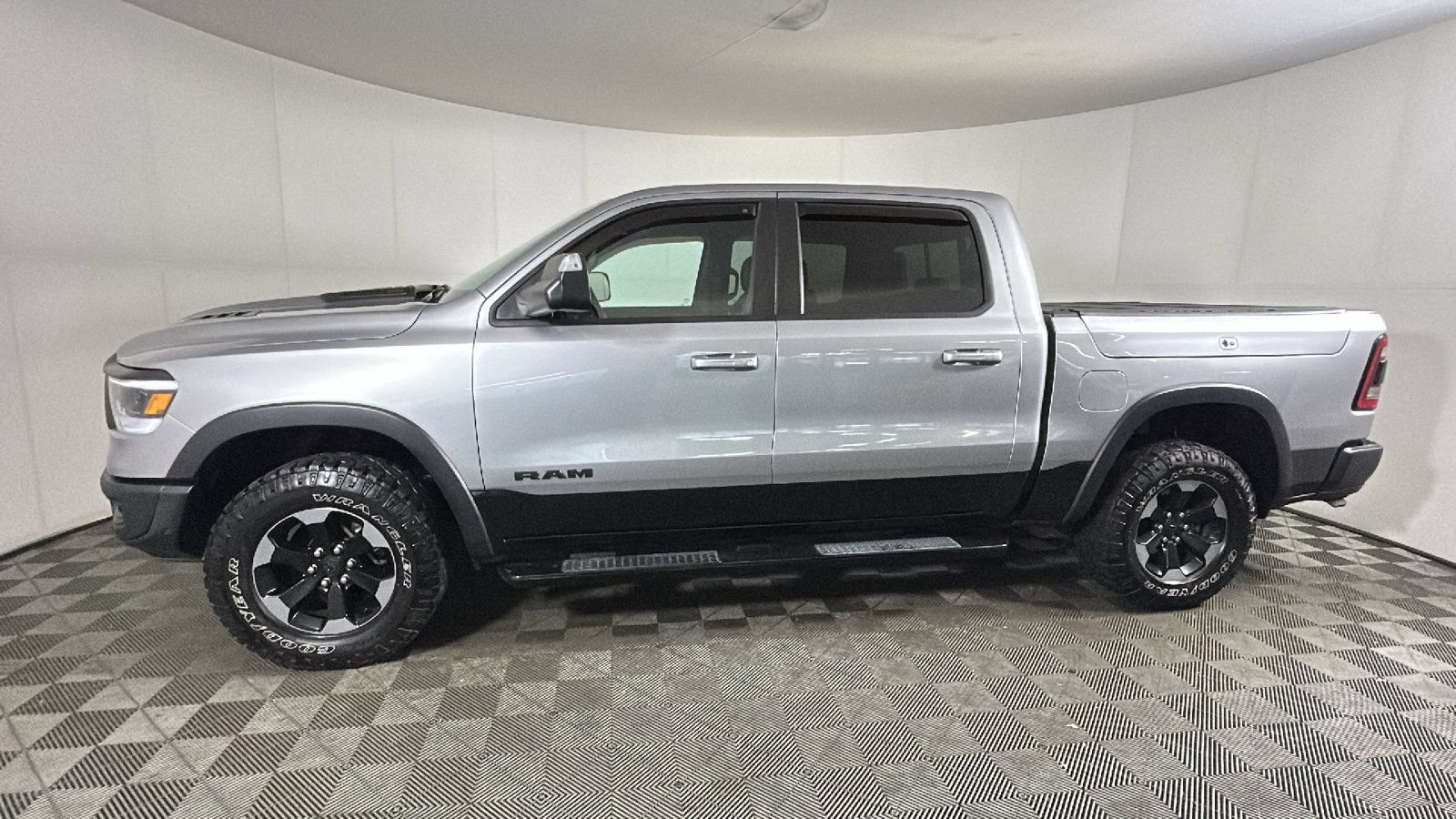 Used 2020 RAM 1500 Rebel w/ Rebel Level 1 Equipment Group AWD/4WD image 7
