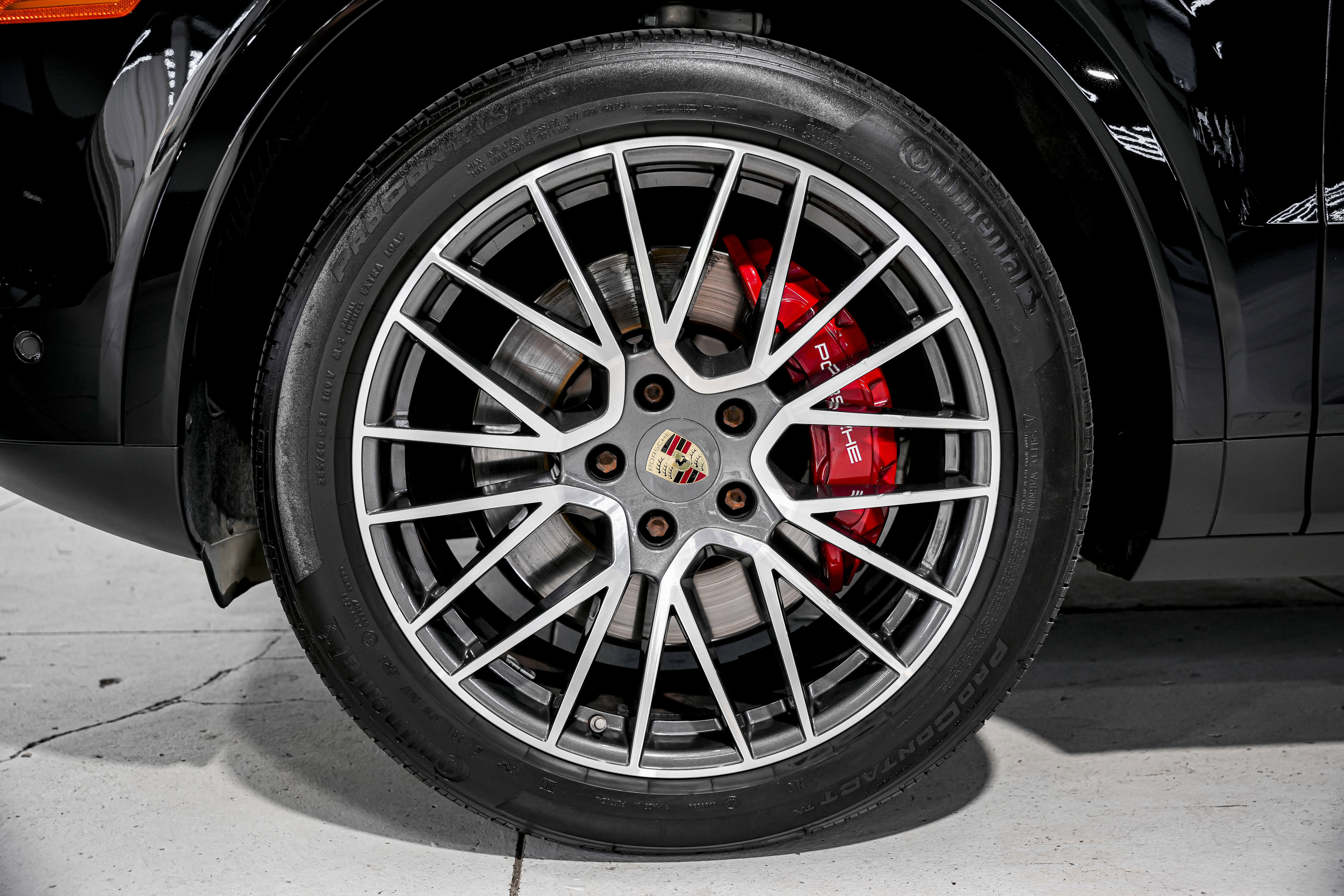 Used 2022 Porsche Cayenne S image 48