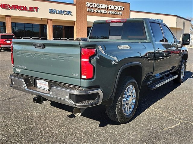 Certified 2025 Chevrolet Silverado 2500 LTZ w/ LTZ Convenience Package image 4