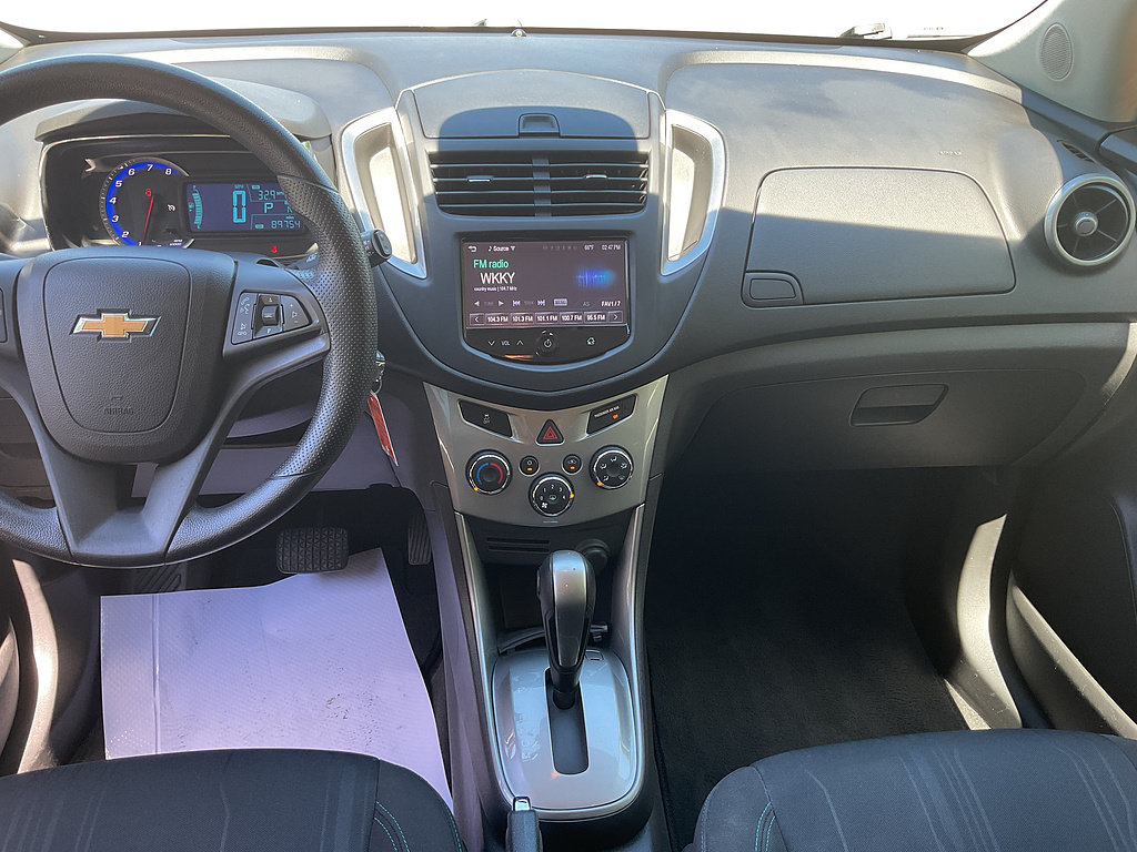 Used 2015 Chevrolet Trax LT AWD/4WD image 12