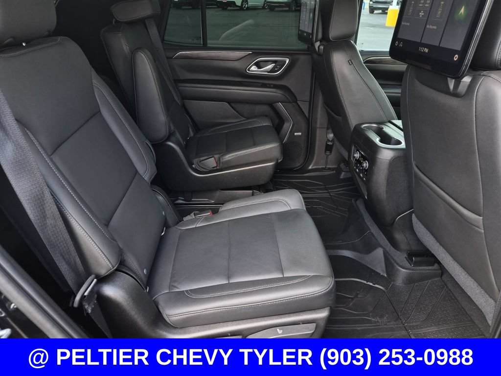 Used 2021 Chevrolet Tahoe Z71 w/ Z71 Off-Road Package AWD/4WD image 16