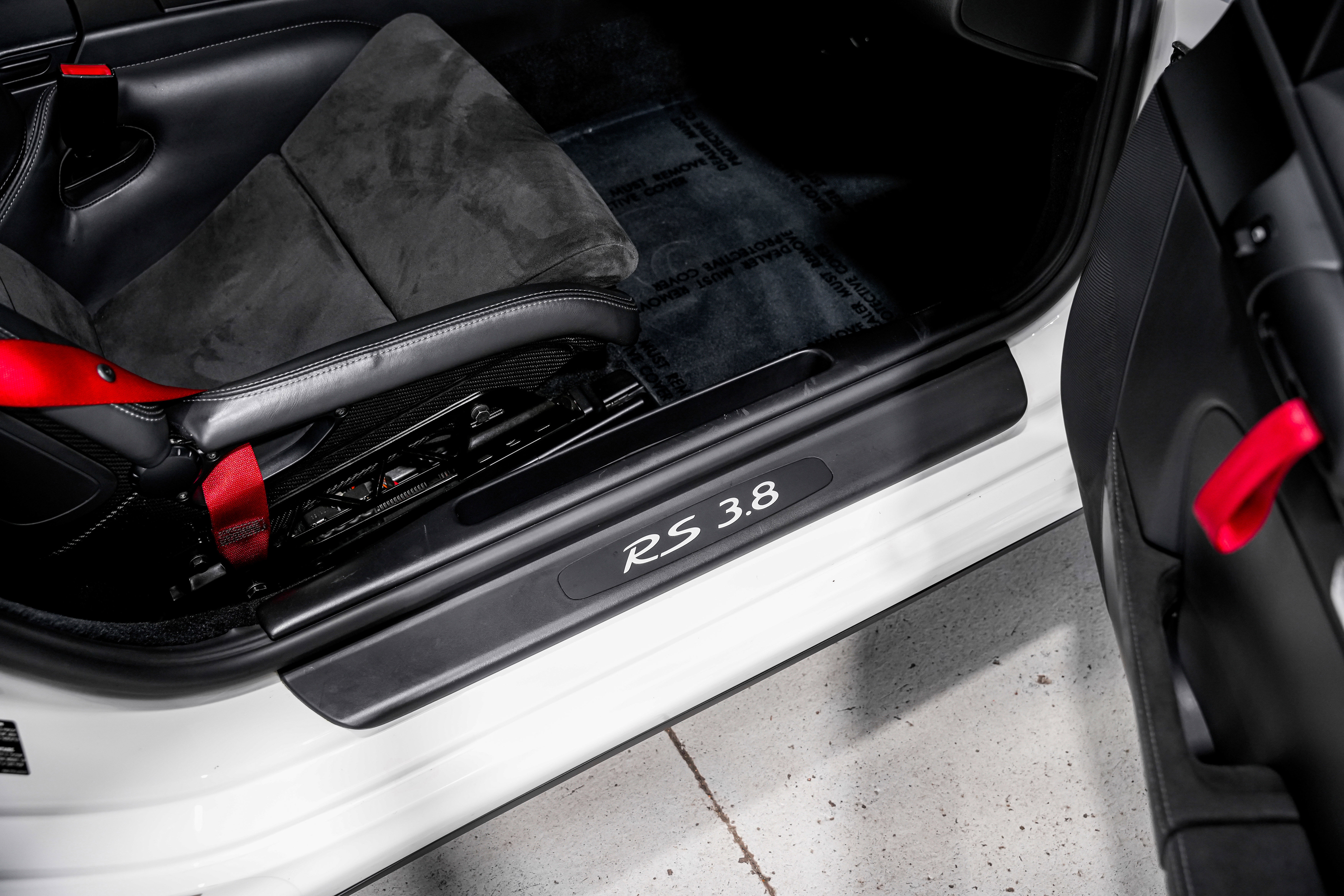 Used 2010 Porsche 911 GT3 RS image 25