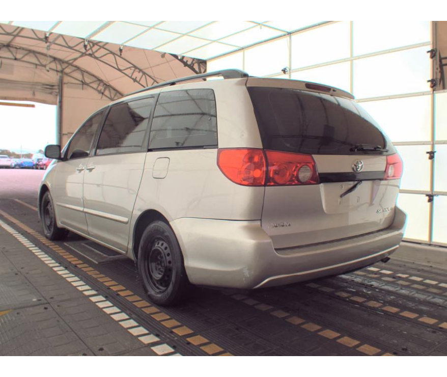 Used 2009 Toyota Sienna CE image 8